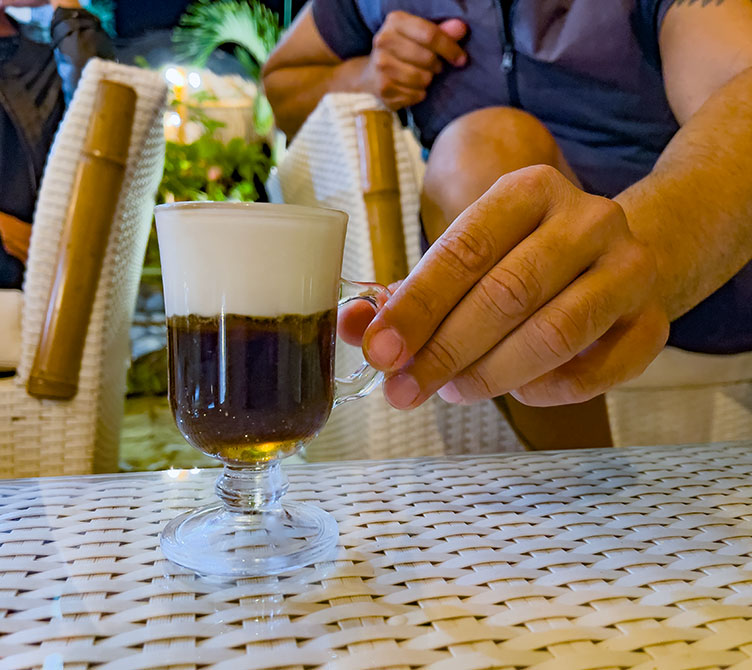 EN | Home | PalmBeach Tropical Restaurant | Santa Maria | Ilha do Sal | Capo Verde | Coffee Shop and After Dinner