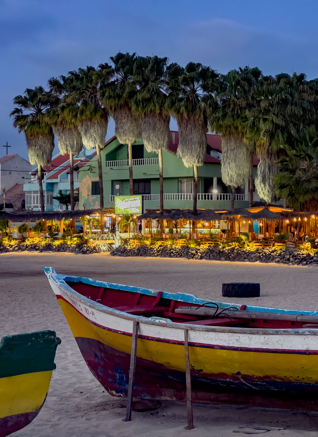 EN | Home | PalmBeach Tropical Restaurant | Santa Maria | Ilha do Sal | Capo Verde | Beachfront Restaurant