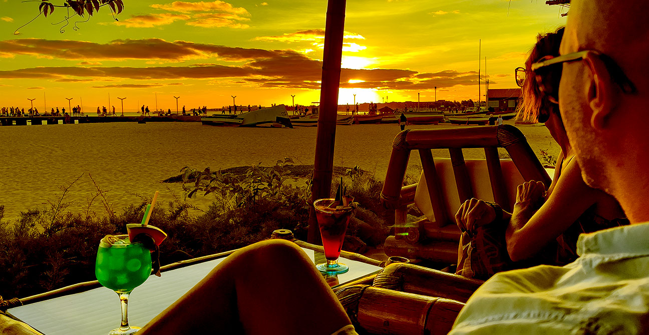 EN | Home | PalmBeach Tropical Restaurant | Santa Maria | Ilha do Sal | Capo Verde | Lounge Area 18+ Adults Only